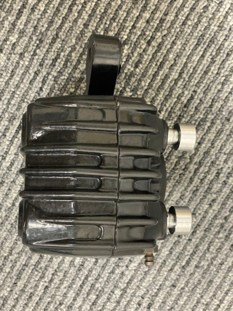 マッハ 750SS ゲンコツ キャリパー左側 - メルカリ