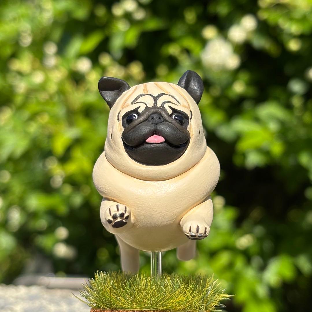 パグ走りおパグさん：フォーンver.（RUN PUG RUN） - montres-city.com