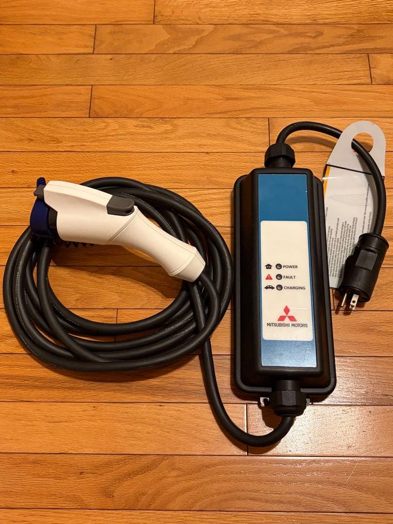 希少100V 美品　三菱 アウトランダー PHEV純正充電ケーブル 美品 三菱 アウトランダー PHEV純正200V充電ケーブル｜Yahoo!フリマ