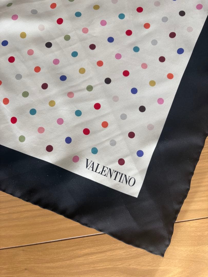valentino ドット柄 シルクスカーフ 大判