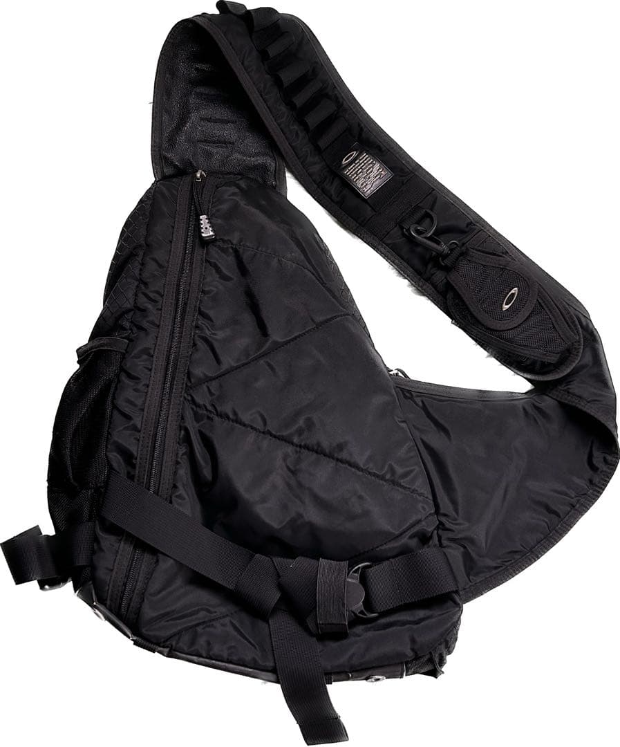 90s 00s OAKLEY オークリー ショルダーバッグ テックバック - メルカリ