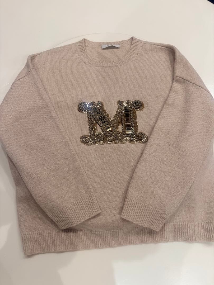 ビジュー付きMモチーフベージュニット 加藤栞さん着用】ビジュー付畔ニット | PROPORTION BODY DRESSING