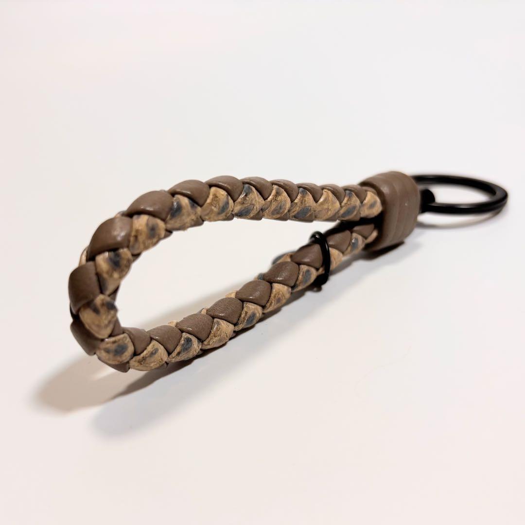 激レア ボッテガヴェネタ キーリング イントレチャート パイソン