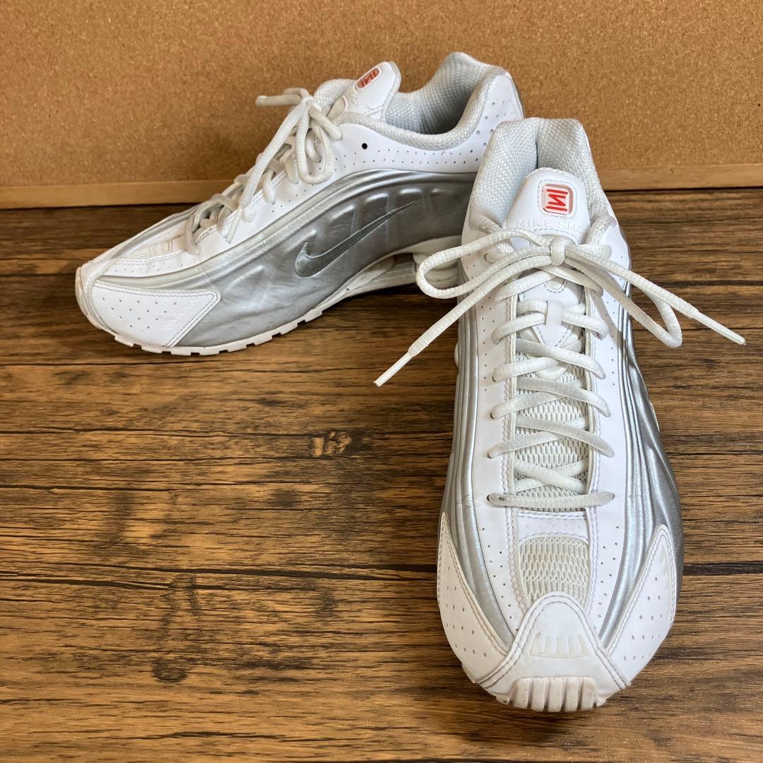 （K25845）ナイキ ショックス R4 27.0㎝ Shox R4 NIKE+SHOX+R4.png