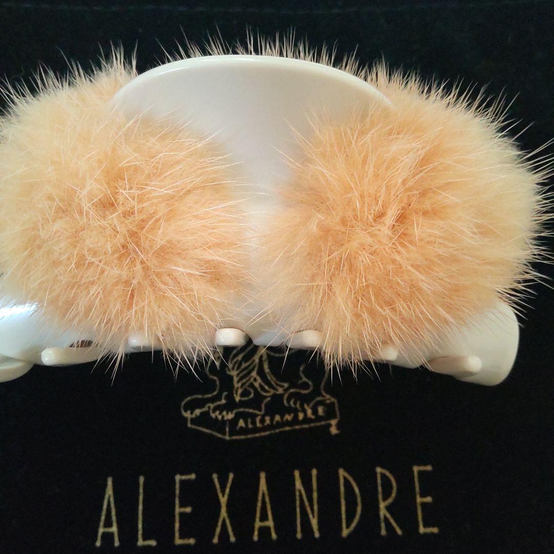 ALEXANDRE DE PARIS ヘアクリップ ベージュ ミンクファー - メルカリ