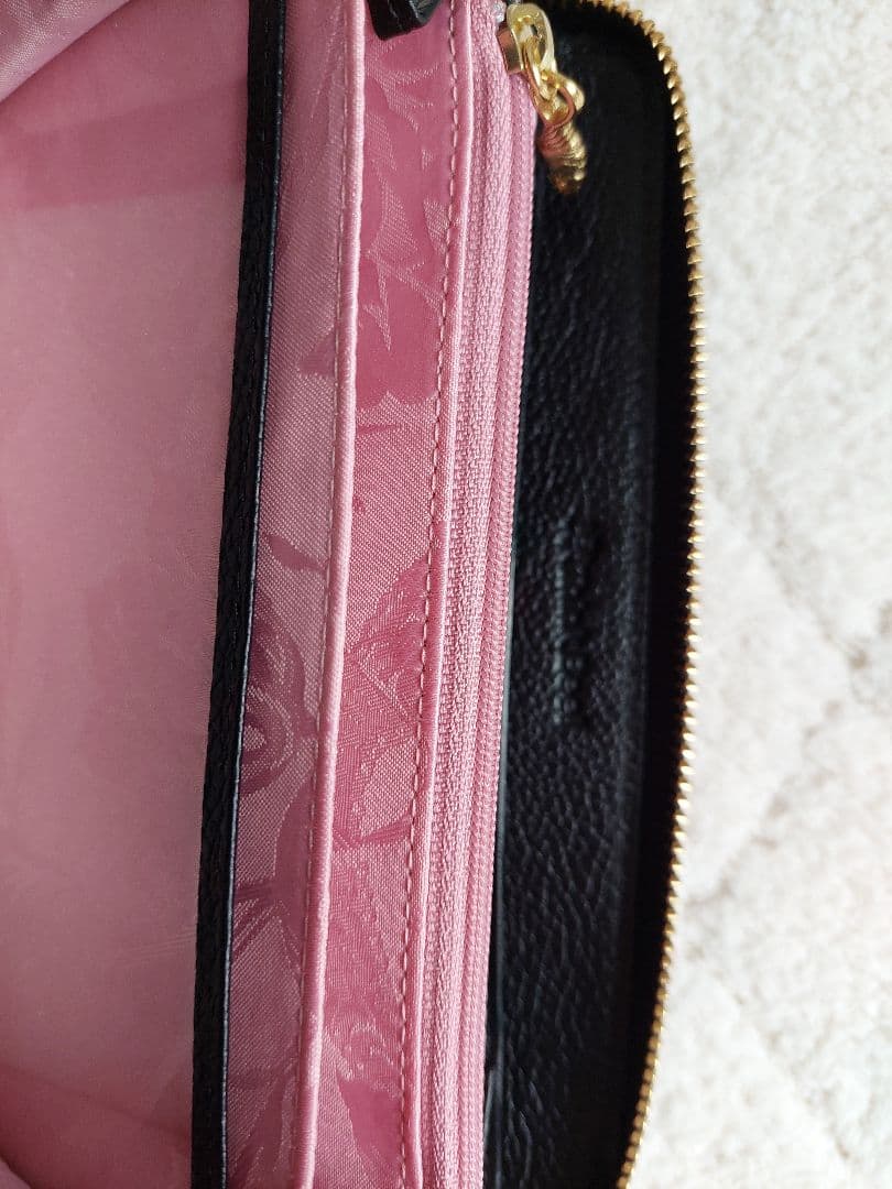 ✨未使用品✨Think Bee ！のチェストフィオーレ ラウンドファスナ一