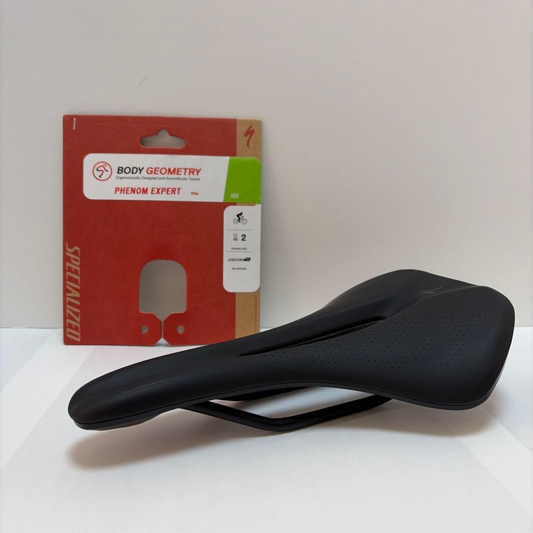ロディ　スペシャライズト　PHENOM EXPERT サドル　155mm PHENOM COMP SADDLE BLK 155(155mm ブラック): サドル
