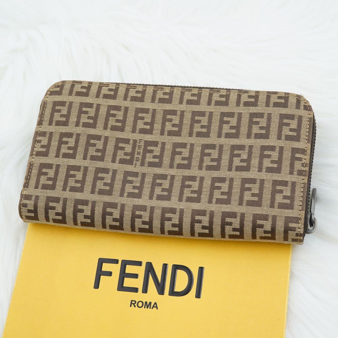 新品同様　FENDI フェンディ　長財布　ズッカ柄　FFロゴ　キャンバス生地 美品FENDI フェンディ ズッカ柄 レザー×キャンバス 長財布 - メルカリ