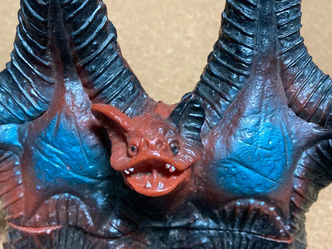 ペスター キングザウルス ポピー ソフビ ウルトラマン 約14cm