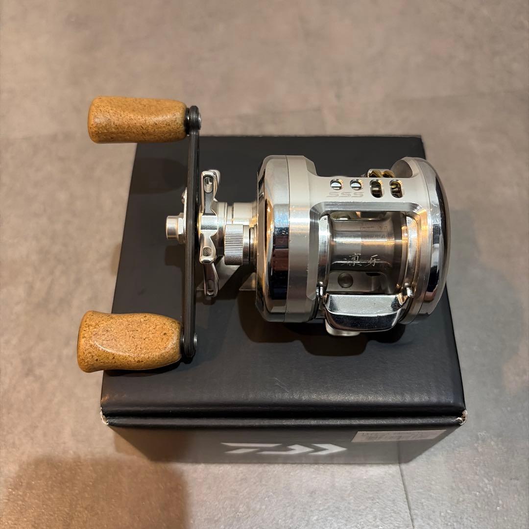 ミリオネア 凛牙 SSS 103L ミリオネア HL SSS 凛牙 103 2台 オーバーホール | リールカスタム