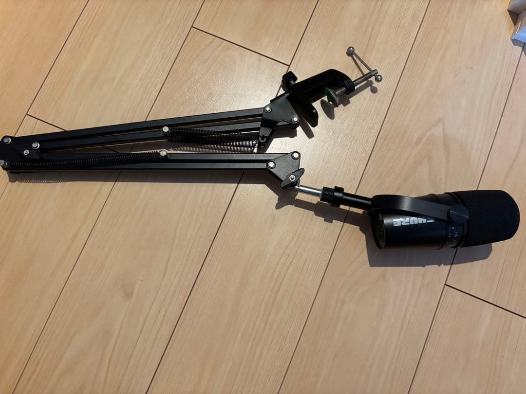 SHURE MV7 ダイナミックマイク USBケーブル付き SHURE ポッドキャストダイナミックマイク MV7(黒色/KLOTZマイク