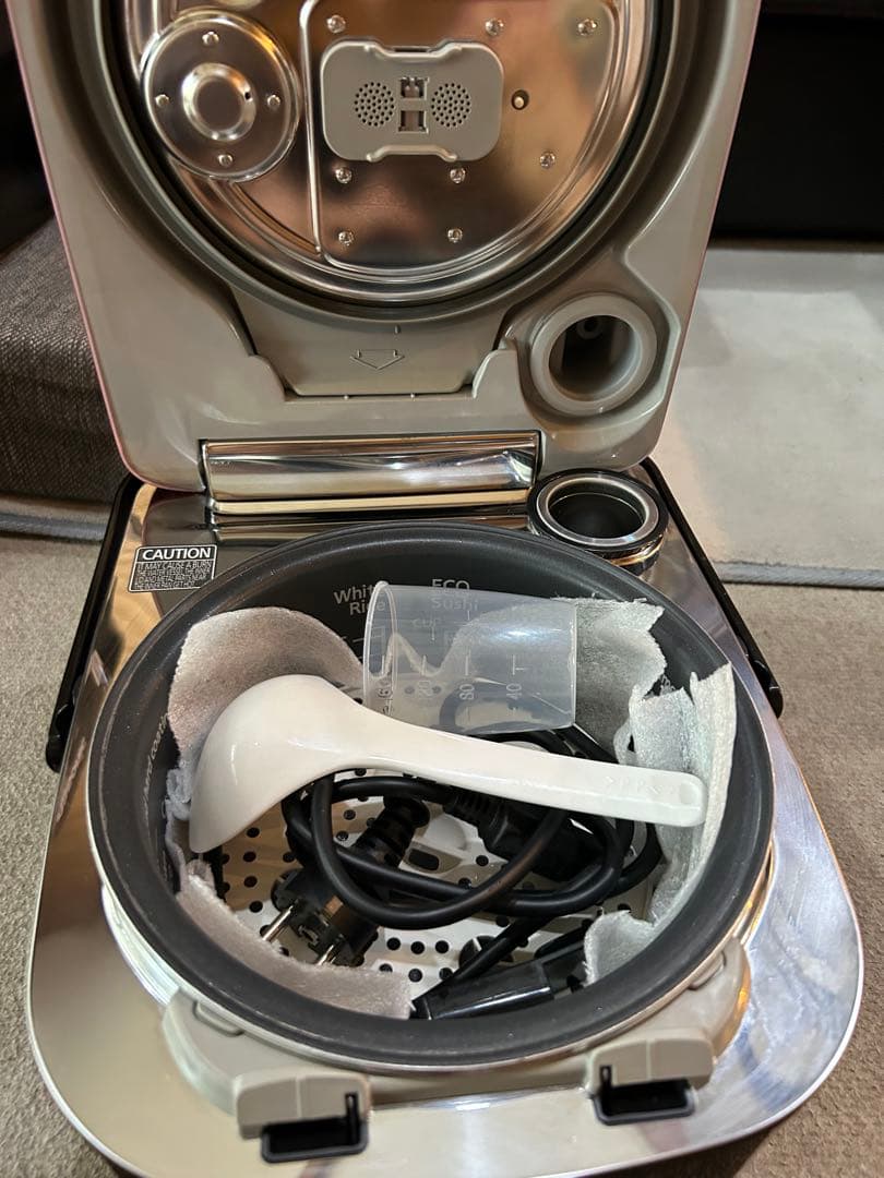 Honto 様 海外赴任パナIH炊飯器220V50Hz SR-SSS105炊飯器 - メルカリ