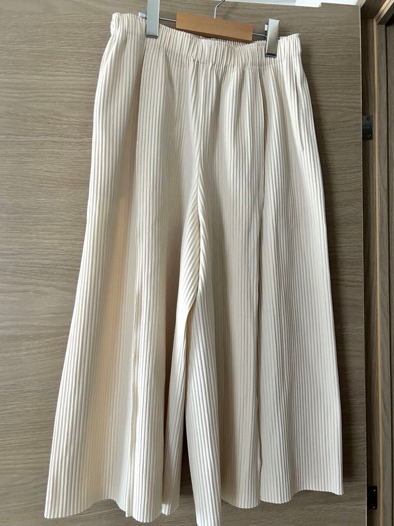 ISSEY MIYAKE MEイッセイ ミヤケ プリーツ ワイドパンツ 楽天市場】イッセイミヤケ me プリーツ（パンツ｜ボトムス