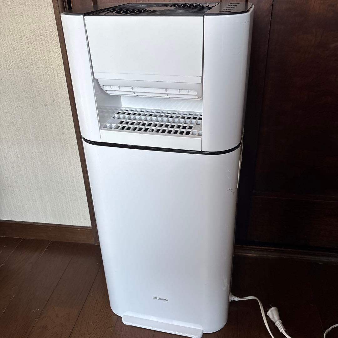 アイリスオーヤマ　衣類乾燥機　除湿機　2021年製 サーキュレーター衣類乾燥除湿機（木造7畳/コンクリート造15畳まで