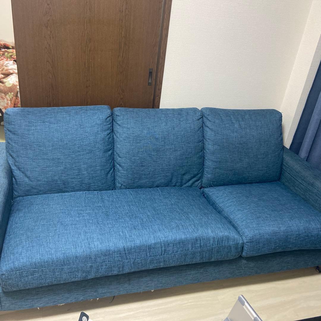 青いファブリック 3人掛けソファ ソファ 3人掛け 脚 分割 ブルー ブラウン ファブリック モダン 三人