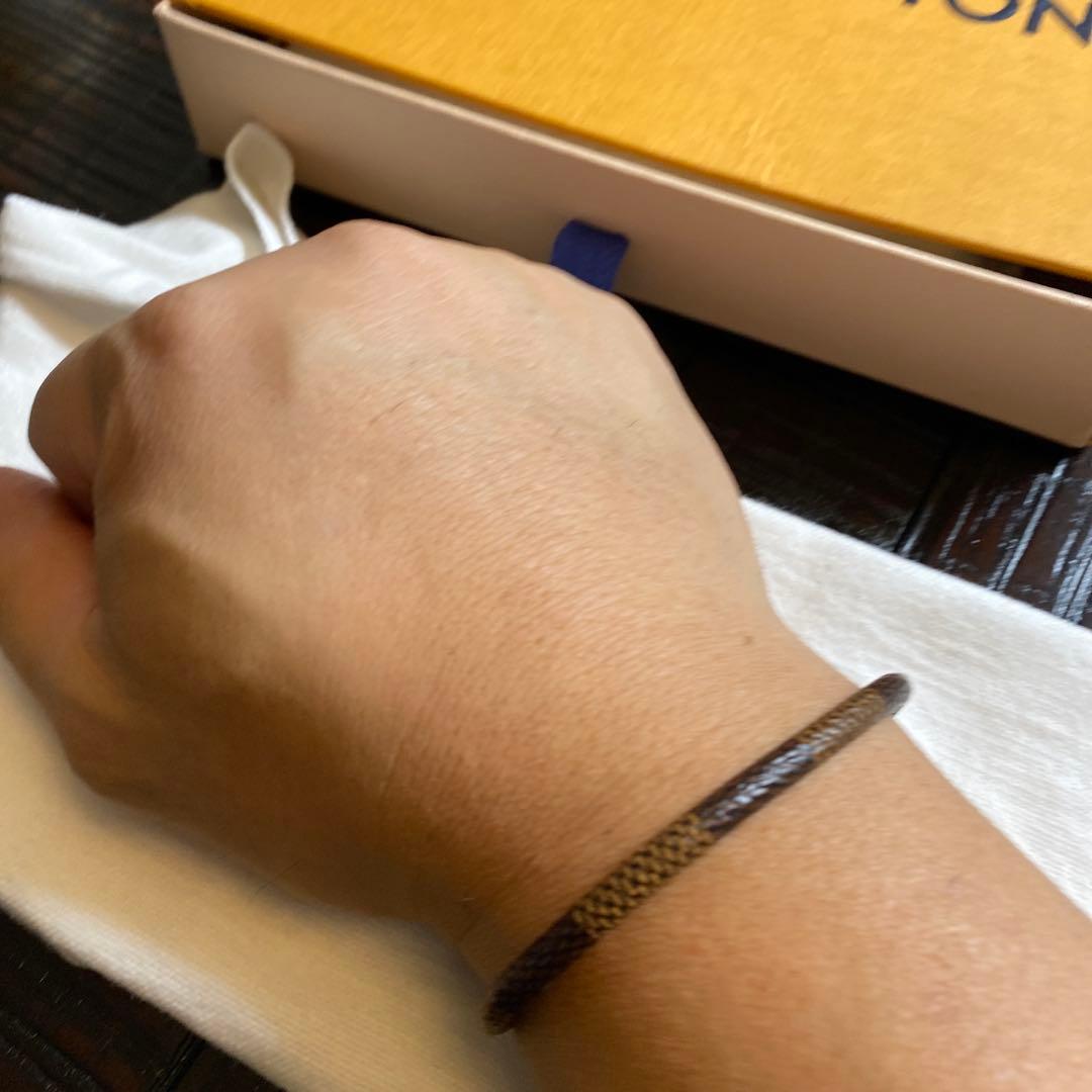 ルイヴィトンブラウンレザースネークスキン風ブレスレット ルイヴィトンブラウンレザースネークスキン風ブレスレット