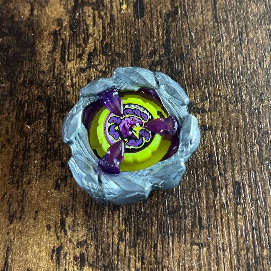 レアベイ重めブレード】ベイブレードX オロチクラスタ6-60LF は4