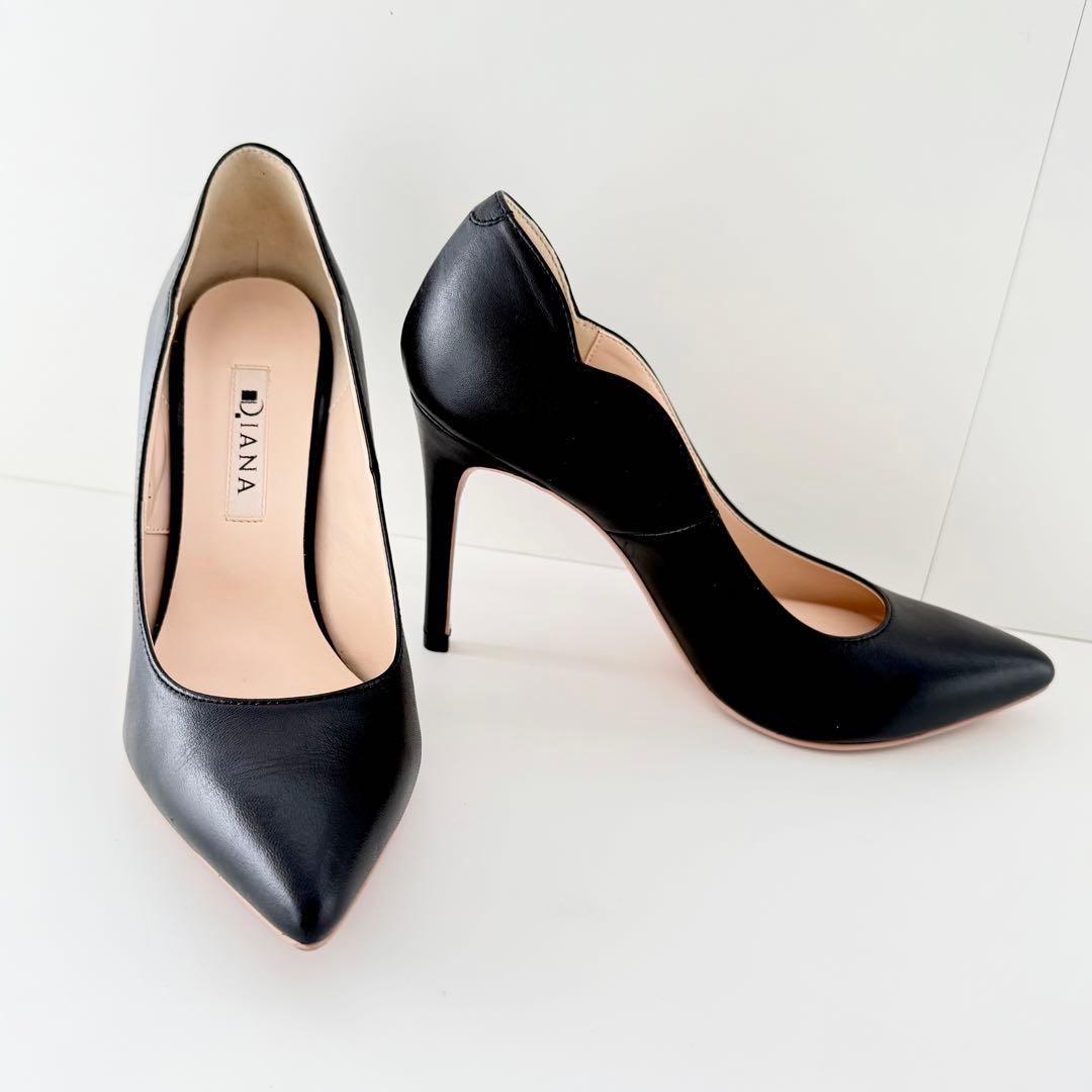 ☆未使用級　DIANA パンプス フラワーカット ポインテッド ダイアナ 黒 アルテミス バイ ダイアナ artemis by DIANA 【サステナブル】ポイン