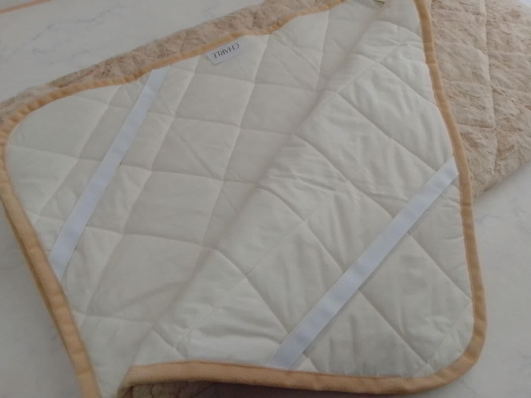 ☆未使用☆ CHARLE シャルレ 敷きパッド RA221 ベージュ シングル