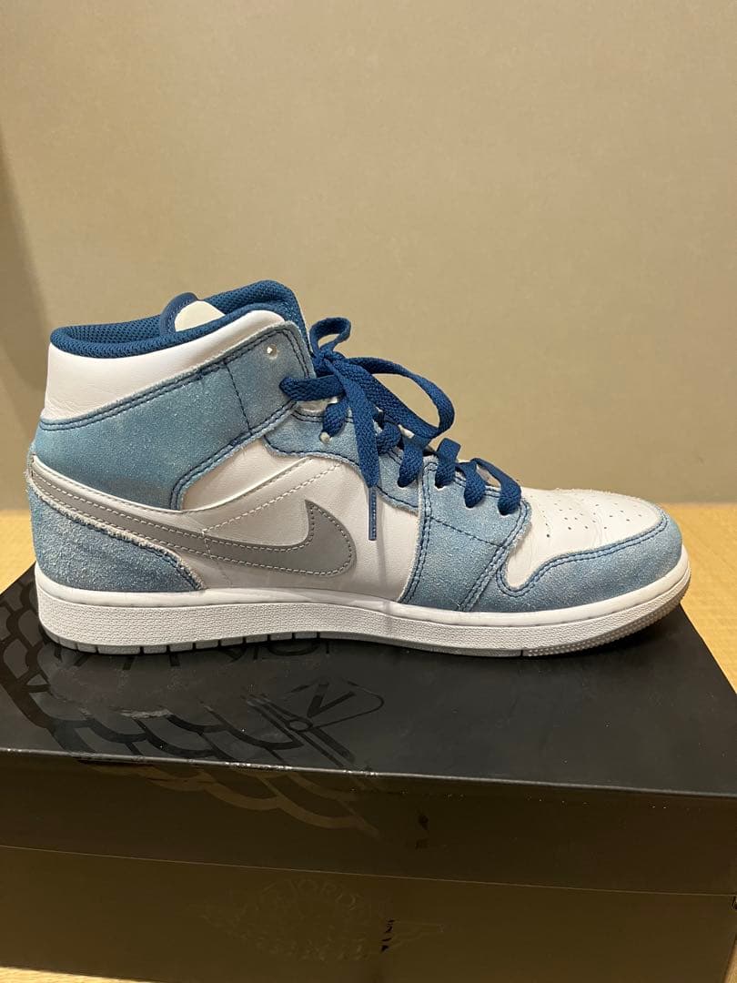 【美品】ナイキ エアジョーダン1 ミッド SE \"フレンチブルー\" 27.0cm