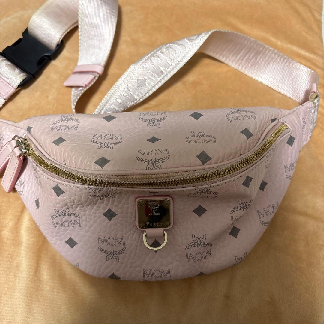 MCM ピンク ボディバッグ・ウエストポーチ