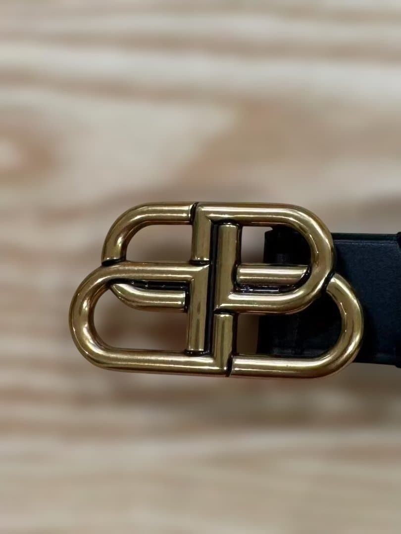 Balenciaga ゴールドバックル レザーベルト新品同様 箱 防塵袋付き