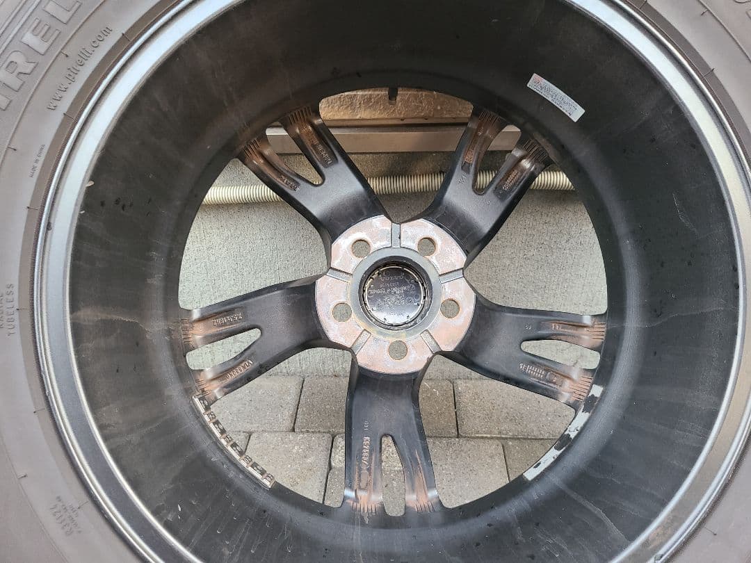 ①MAK ストックホルム 18in 7.5J +50 PCD108 63.4mm