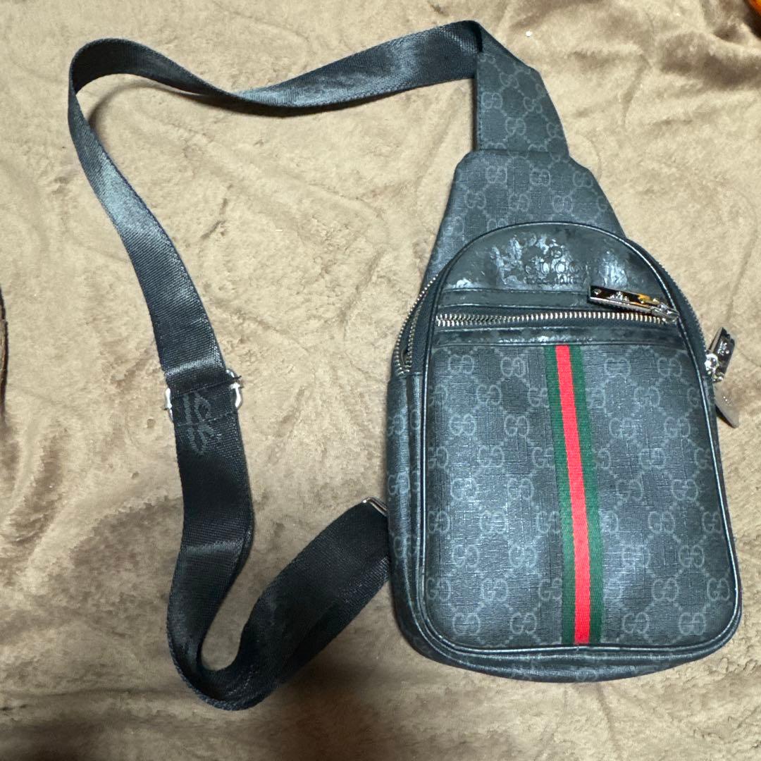 GUCCI GGパターン ショルダーバッグ ブラック グッチ GUCCI GUCCI グッチ ショルダーバッグ 672952 92TCN 1000