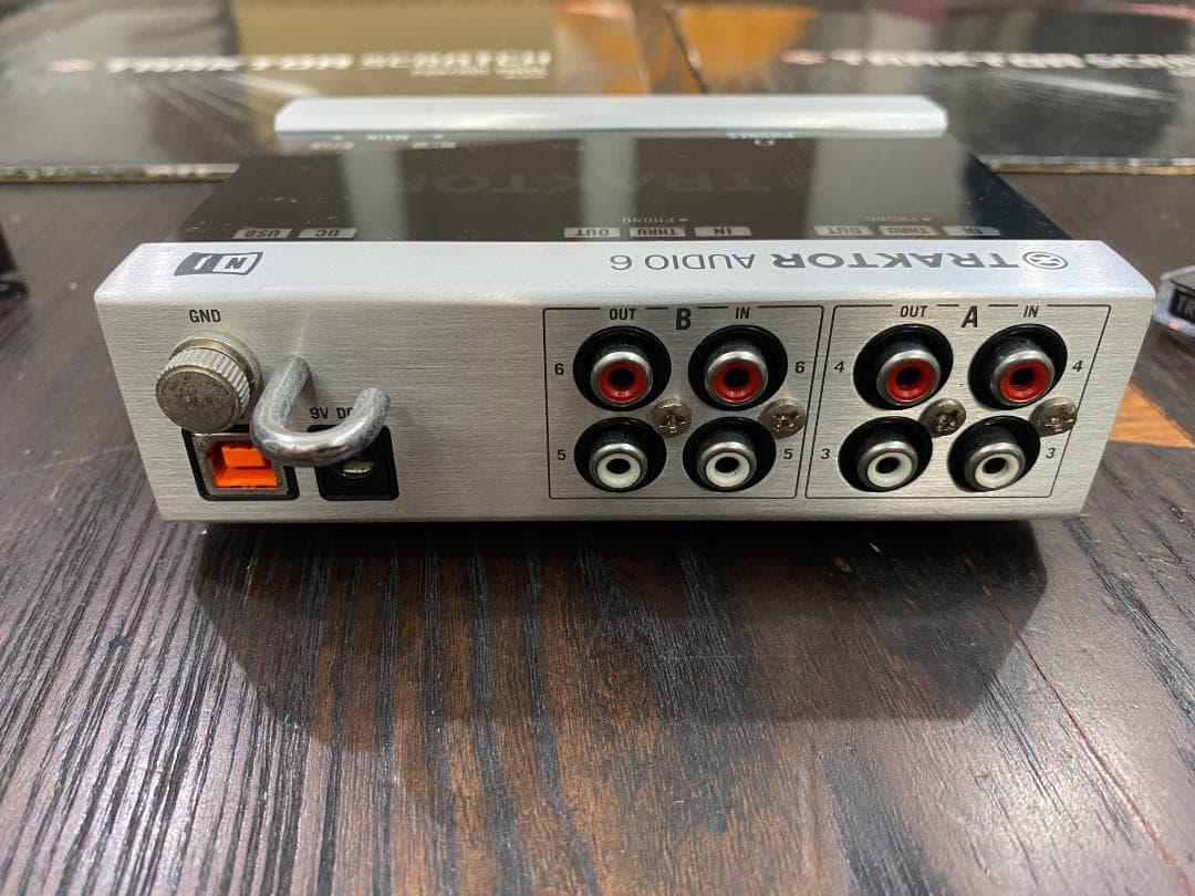 TRAKTOR SCRATCH A6 デジタルバイナルシステムDVS/PCDJ