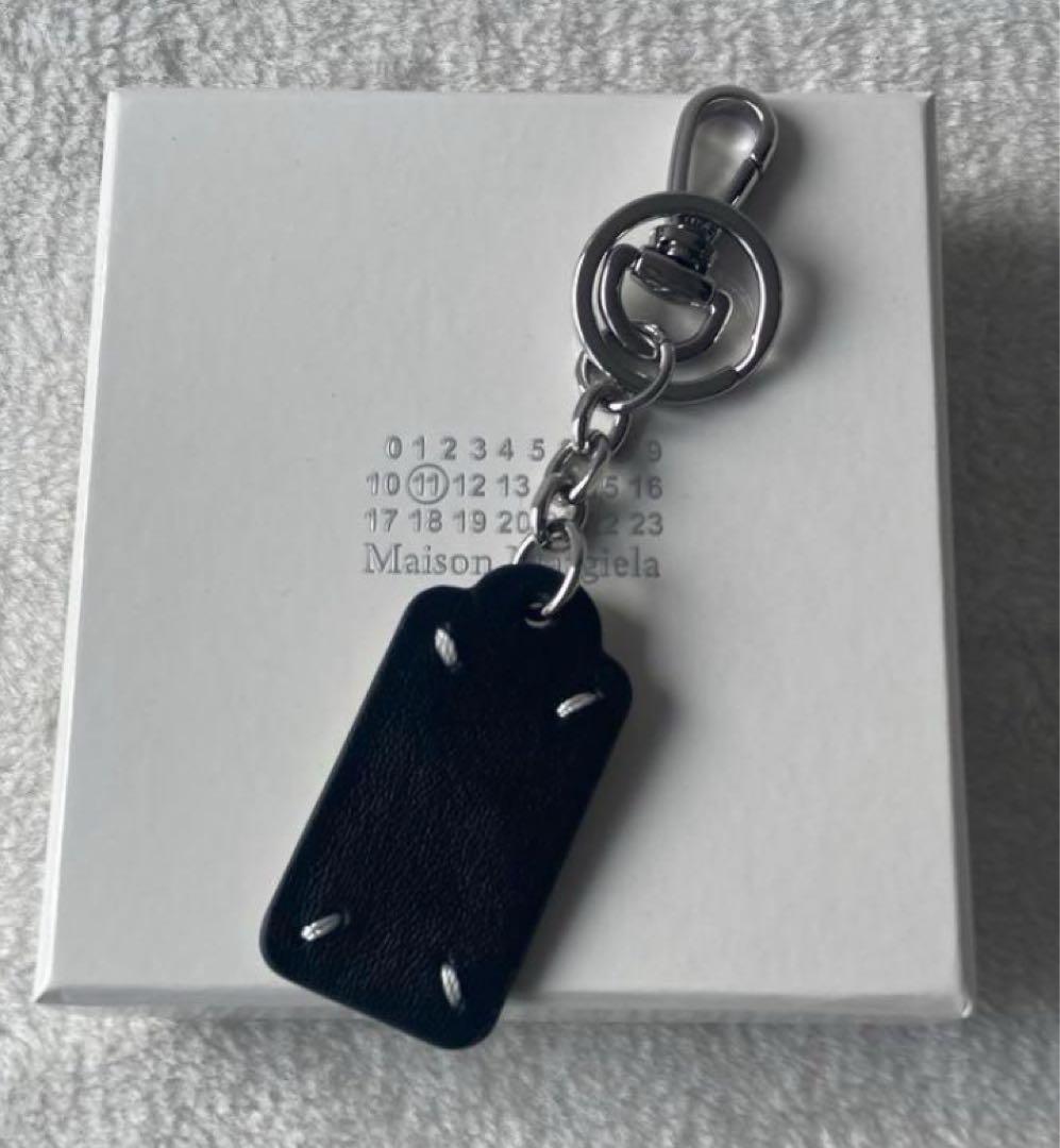 ま*ん様 メゾンマルジェラ　キーリング　キーホルダー Maison Margiela（メゾンマルジェラ） キーリング CIRCLE KEYRING
