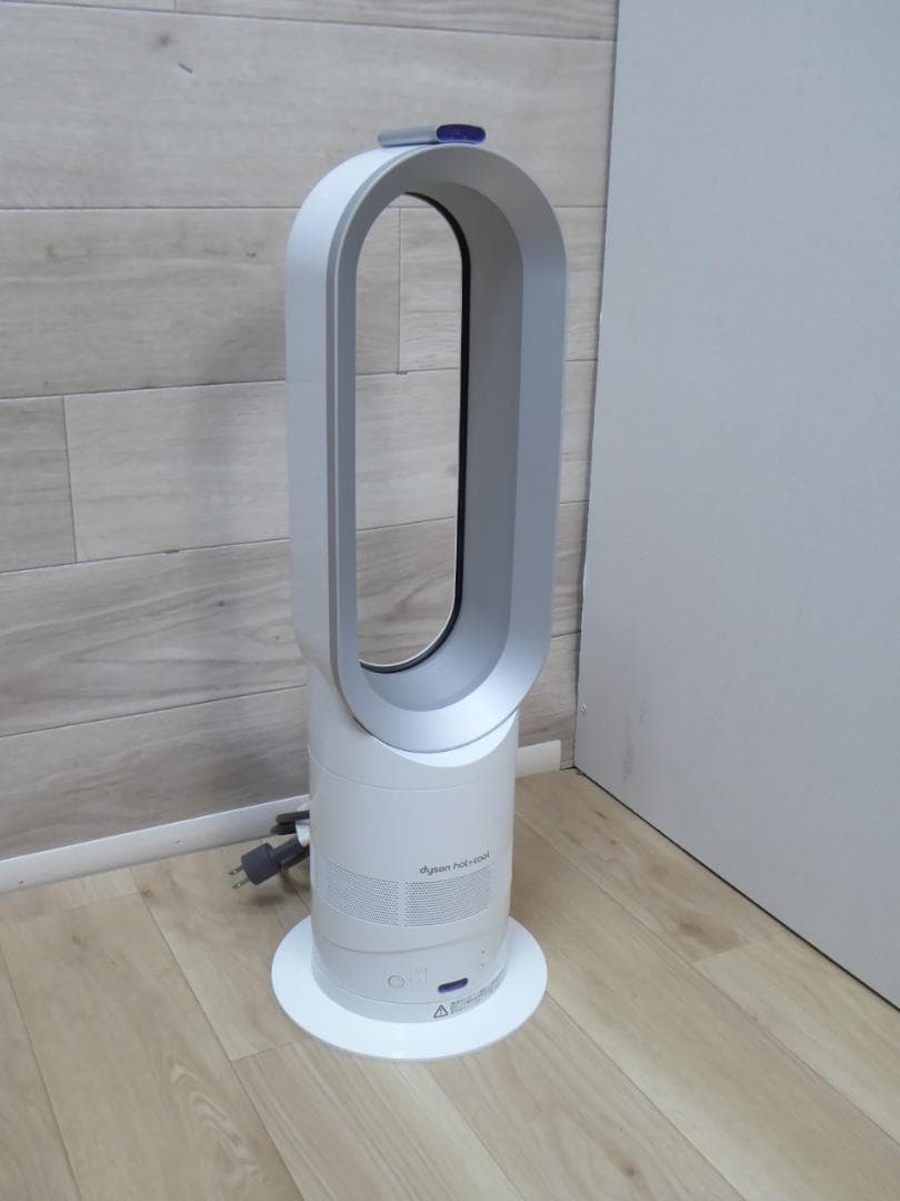 dyson ダイソン ホット＆クール セラミックファンヒーター AM05 Amazon | Dyson AM05 Hot + Cool Fan Heater, White/Silver by Dyson