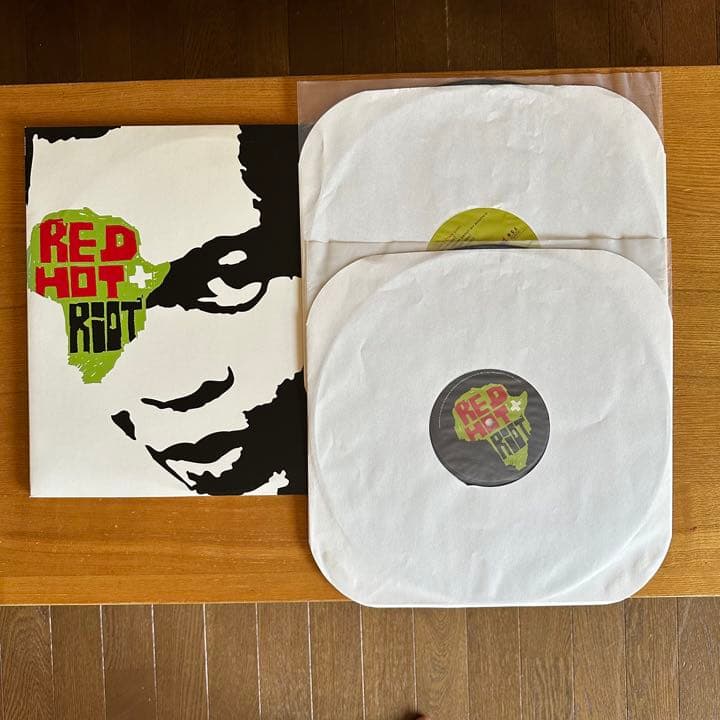 Red Hot + Riot: Fela Kuti LPレコード - メルカリ
