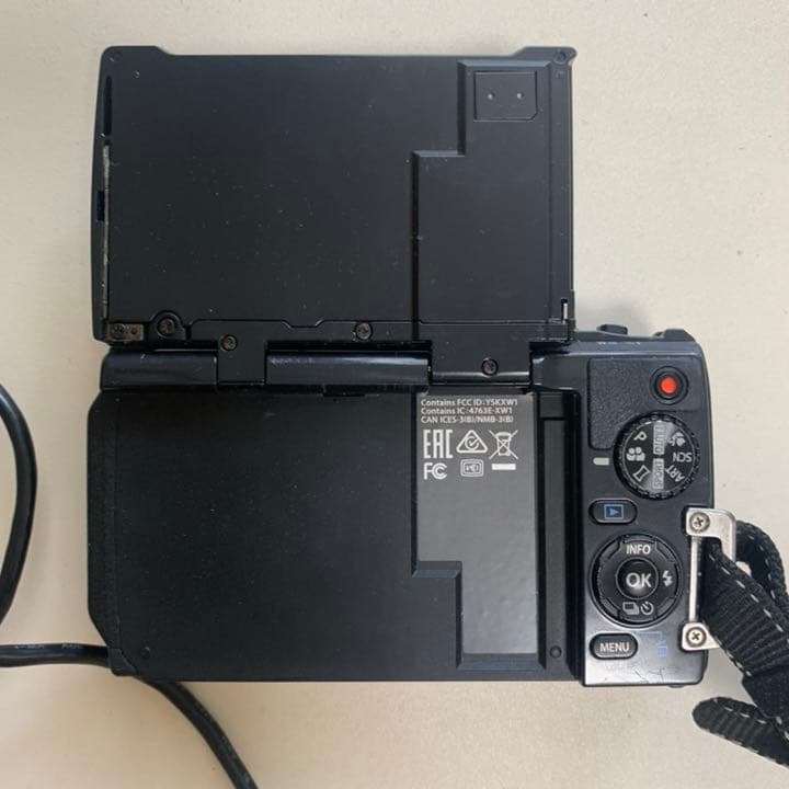 ニコン COOLPIX P7000 デジカメ バッテリー 充電器付き 動作品 COOLPIX