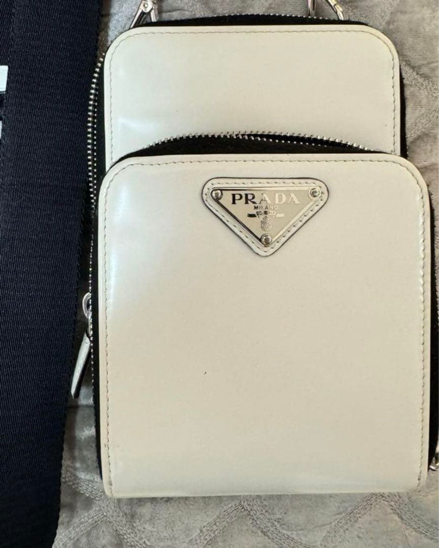 PRADA ショルダー　バック org.jpg