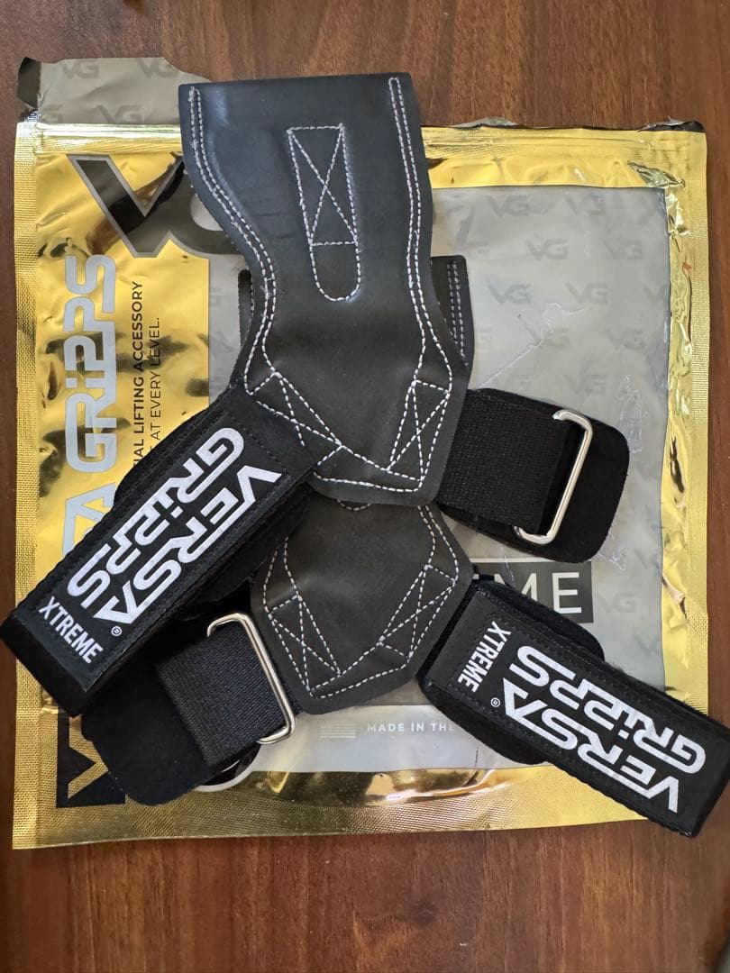 VERSA GRIPS XTREME ブラック SM Custom Xtreme | Versa Gripps Wrist Straps for Weightlifting