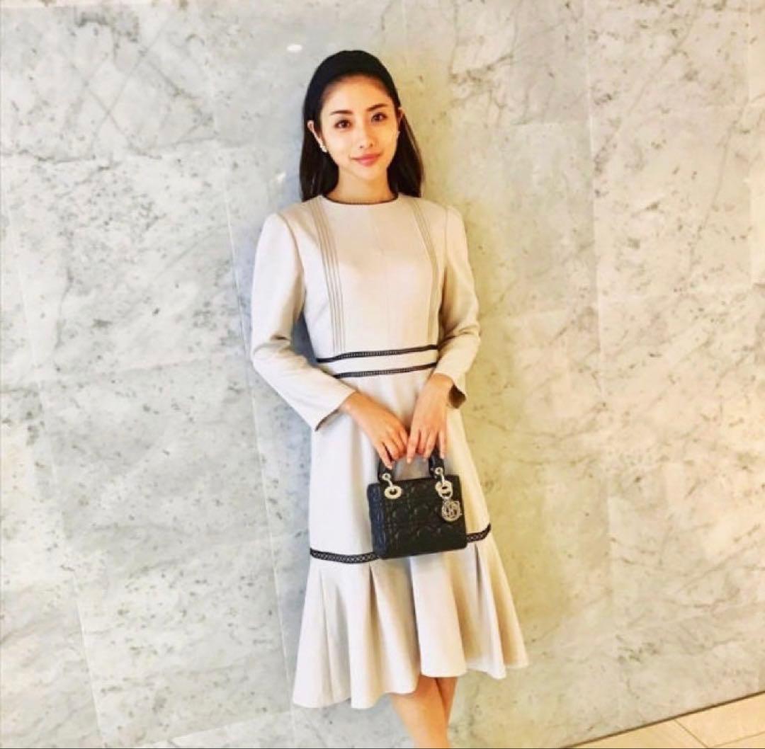 セルフォードcelfordレース切り替えワンピース石原さとみフォーマル式佳子様 CELFORD - セルフォードcelfordオケージョンレースワンピース佳子様