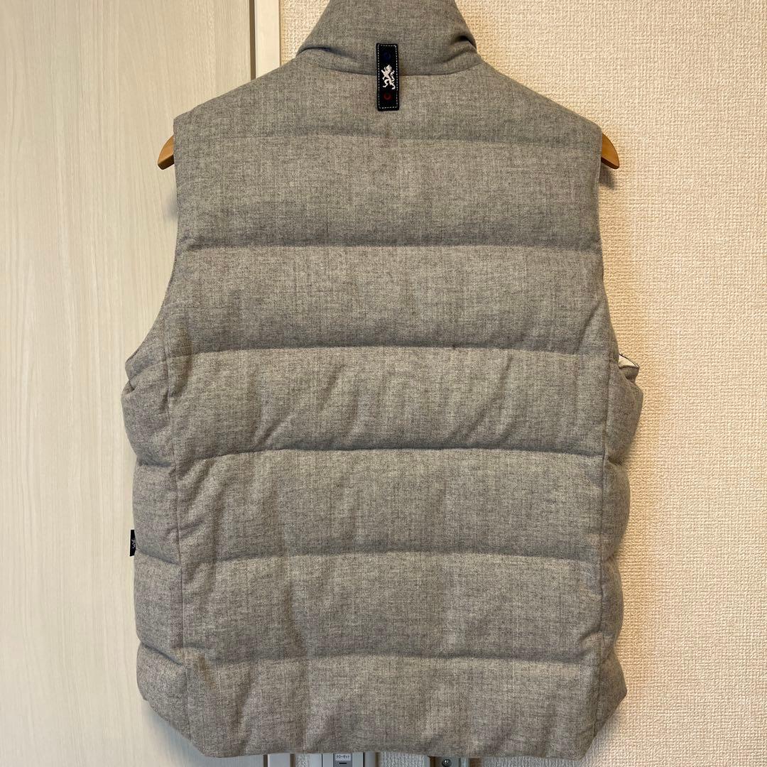 新品に近い ラウラフェリーチェ LAURA FELICE ダウンベスト ダウン