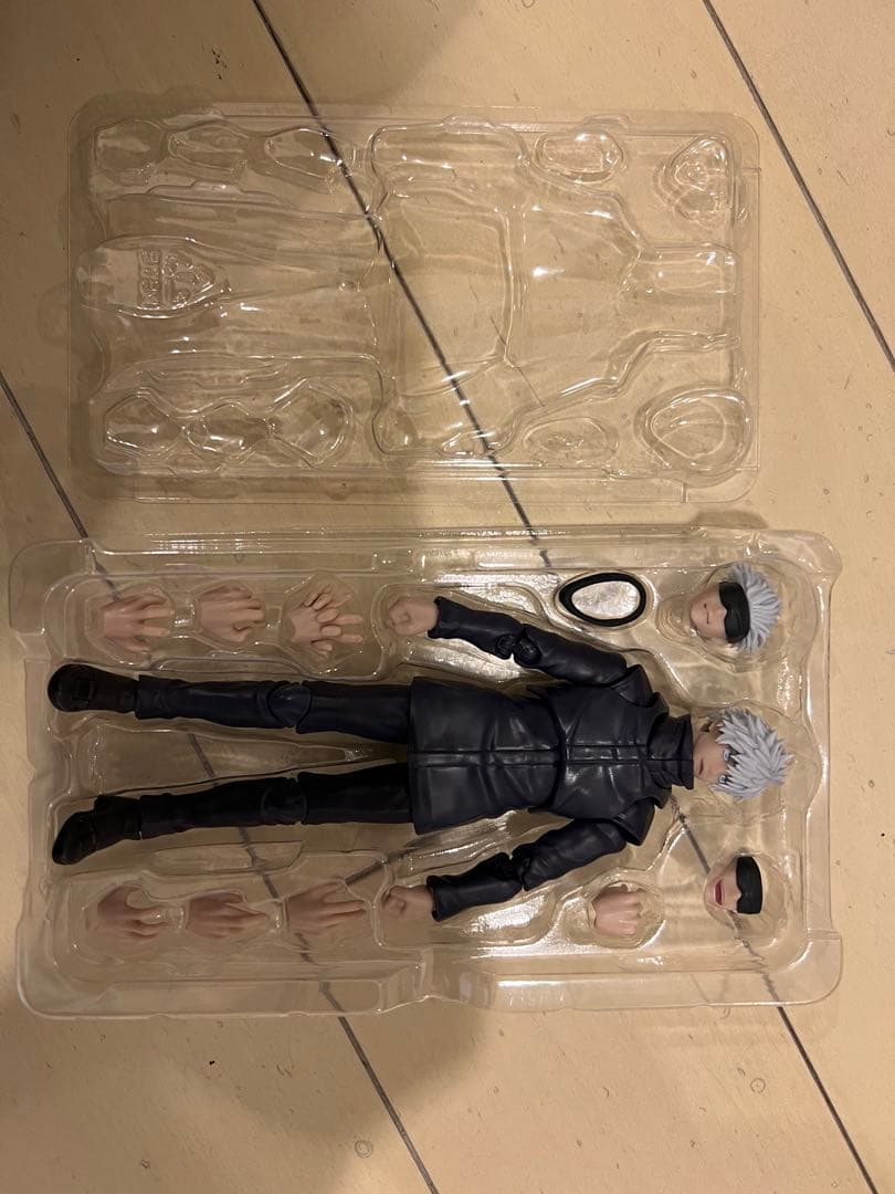 USED美品★S.H.Figuarts 呪術廻戦 五条悟 フィギュアーツ 送料込