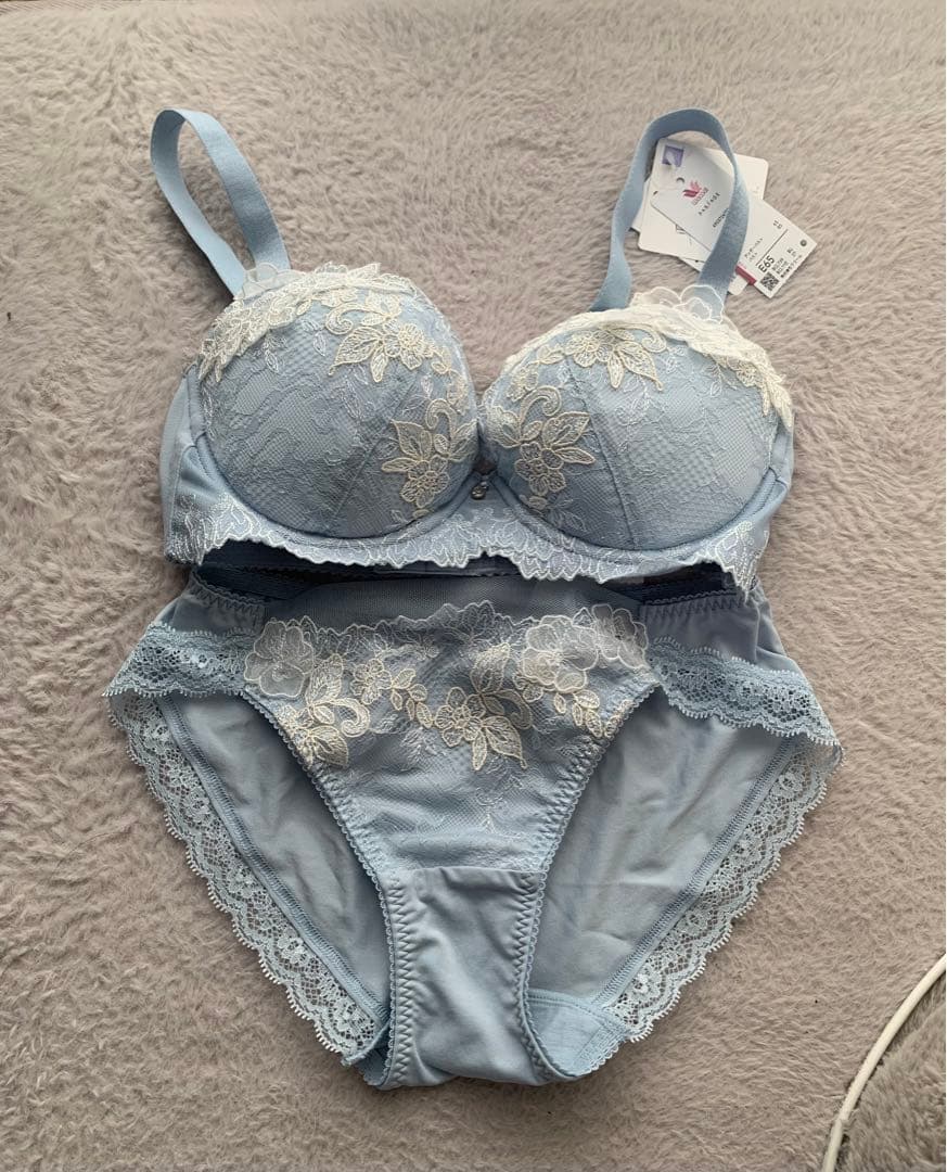 ワコール/パルファージュ 上下セット - メルカリ