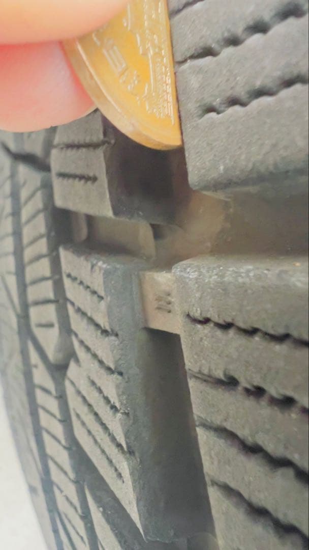 【月末処分】値下げ！送料込み！ 《バリ溝》GLEクーペ純正 スタッドレス