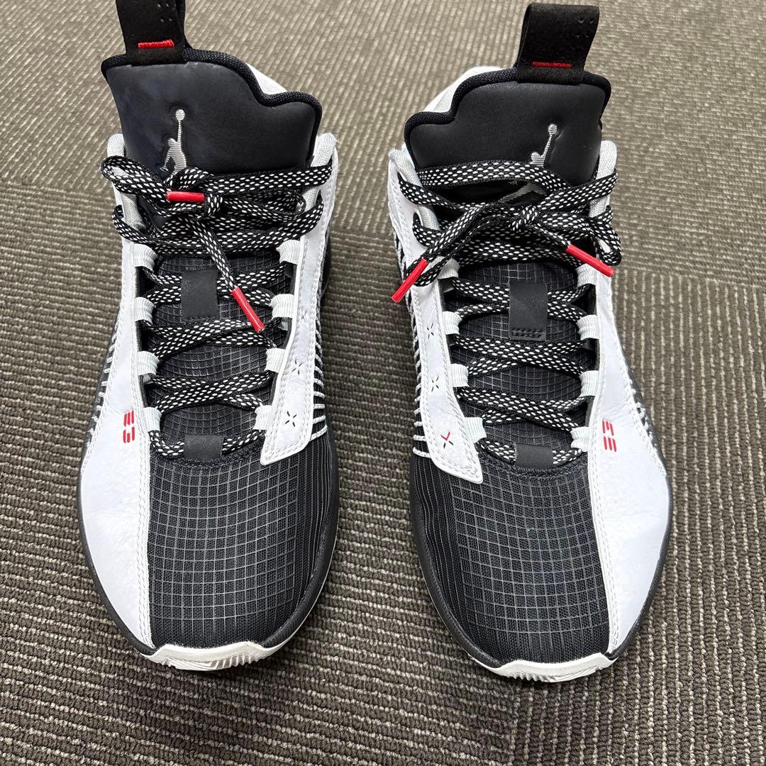 エアジョーダン2足。サイズUS9 27.0cm