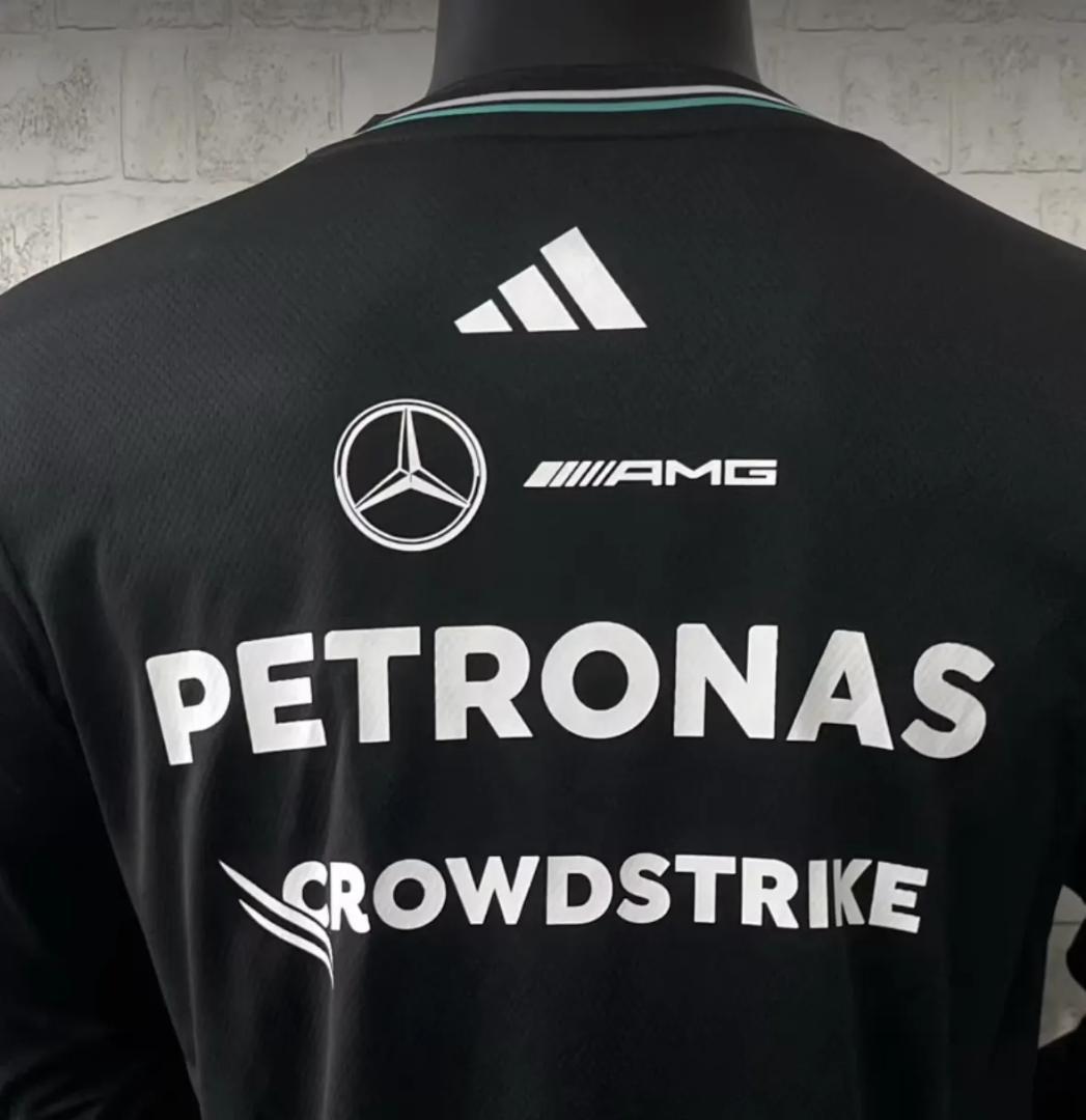 メルセデス - AMG ペトロナスF1 チーム ロングスリーブ T シャツ