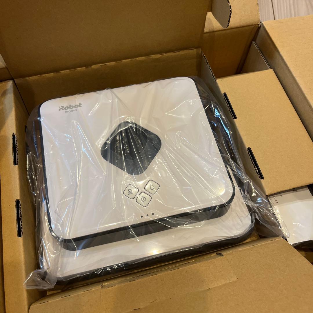 y*3様 iRobot ロボット掃除機本体 モップパッド付き　380j 新品未使 iRobot（アイロボット） (P10) 公式 洗濯可能 ウェットモップパッド 2