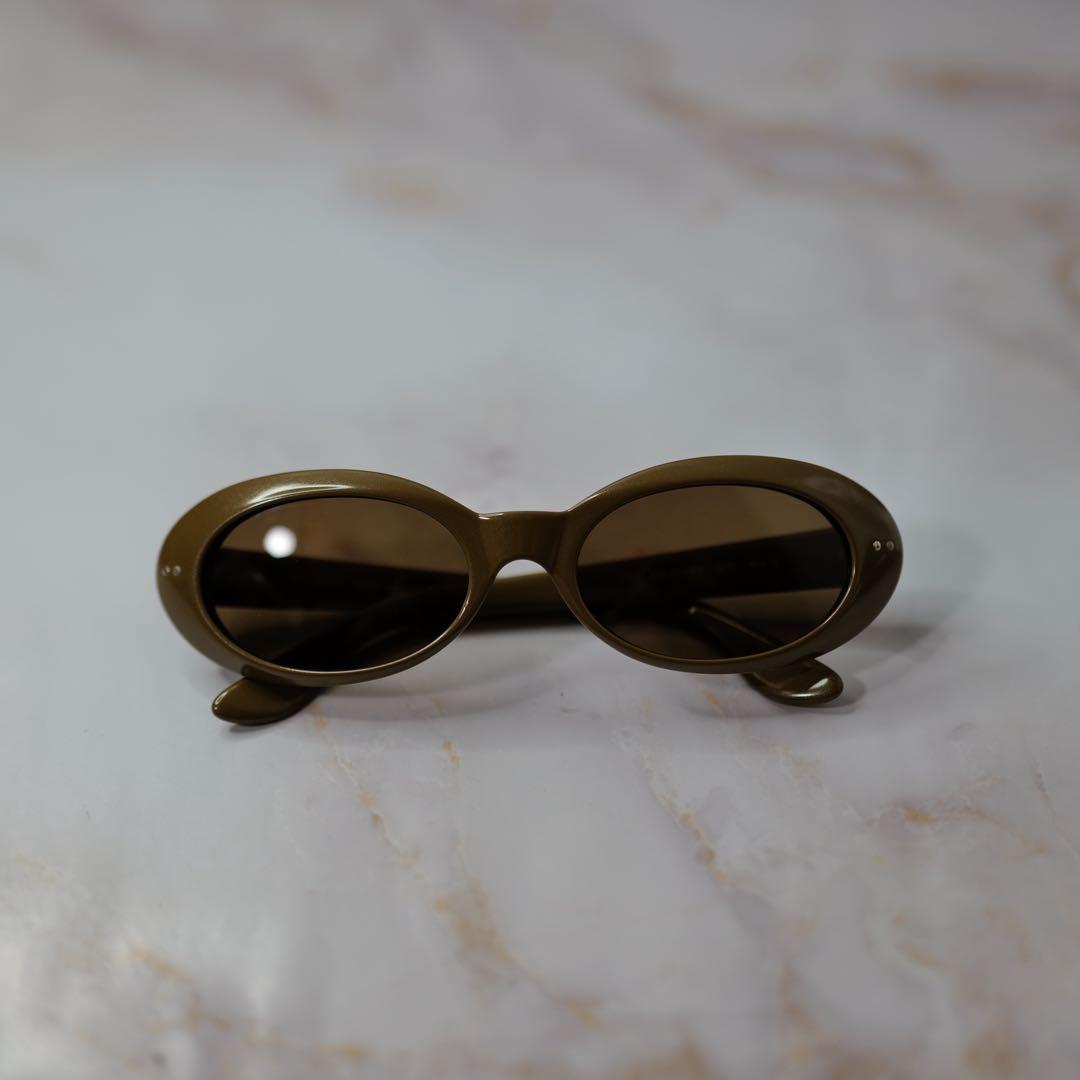 イエスさん専用 GUCCI グッチ カートコバーン Y2K オーバル 希少カラー