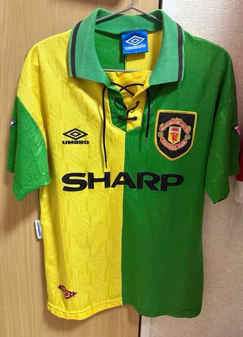 正規品】マンチェスターユナイテッド 92-94 3rdユニフォーム カントナ