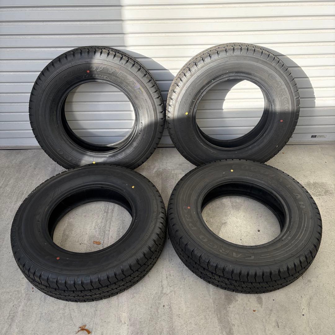 新古品 ハイエース 195/80R15 グッドイヤー 送料込み2025年製 楽天市場】195/80R15 グッドイヤー ナスカー 中古タイヤ 2本