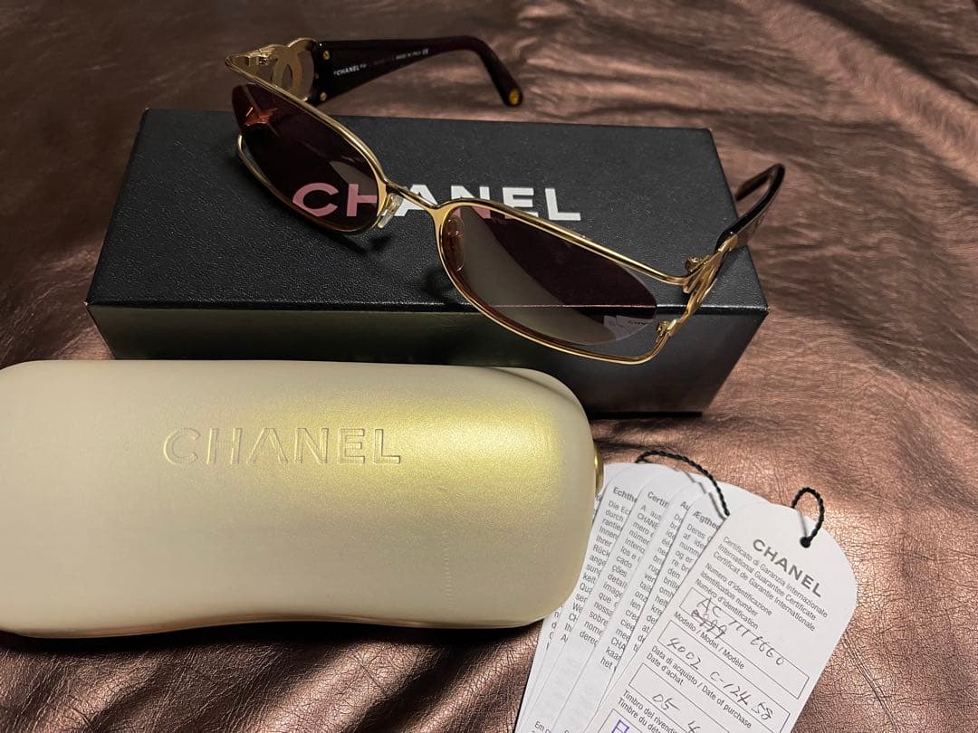 CHANEL ゴールド サングラス CHANEL Sunglasses: Square Sunglasses, metal, calfskin & denim