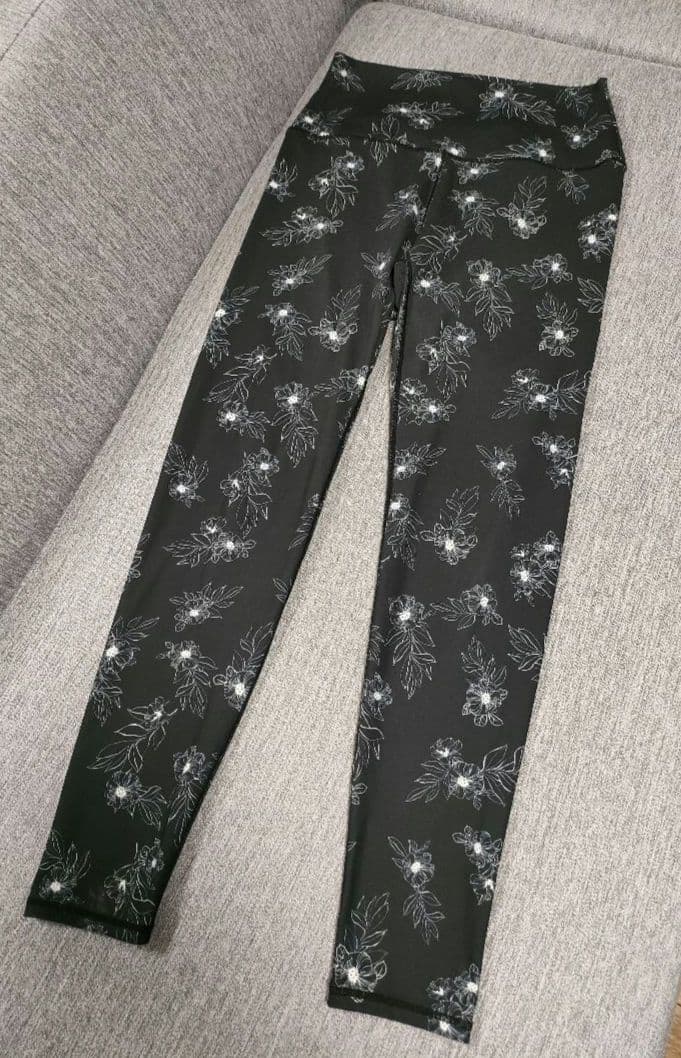 ⑫SUKALA スカーラ LAVA 花柄 レギンス L ブラック - メルカリ