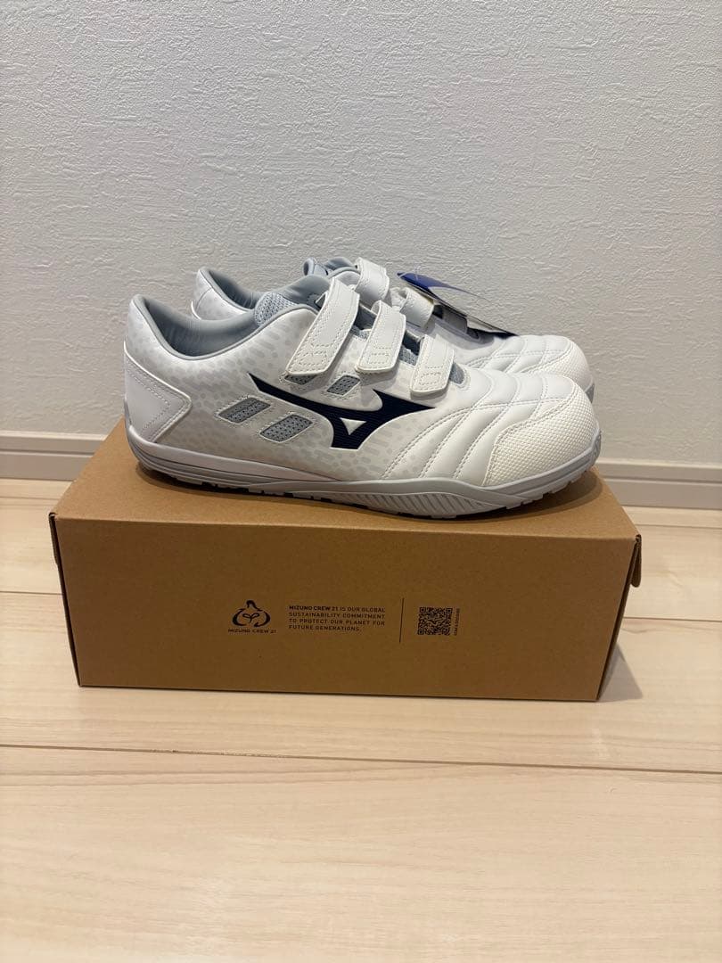28cm Mizuno 安全靴 白 ホワイト ベルト付き - メルカリ