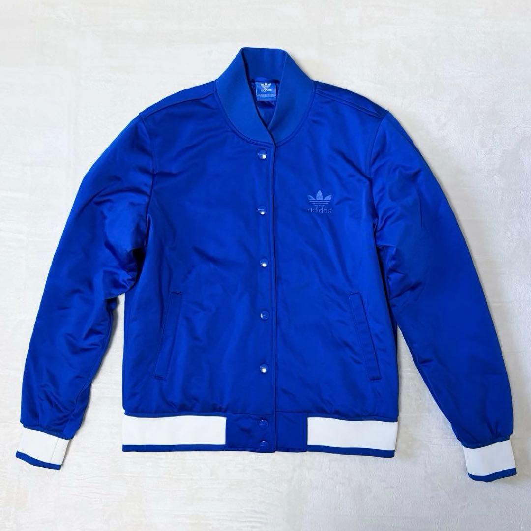 アディダス オリジナルス スタジャン PAKAIAN コラボ 蛾 刺繍